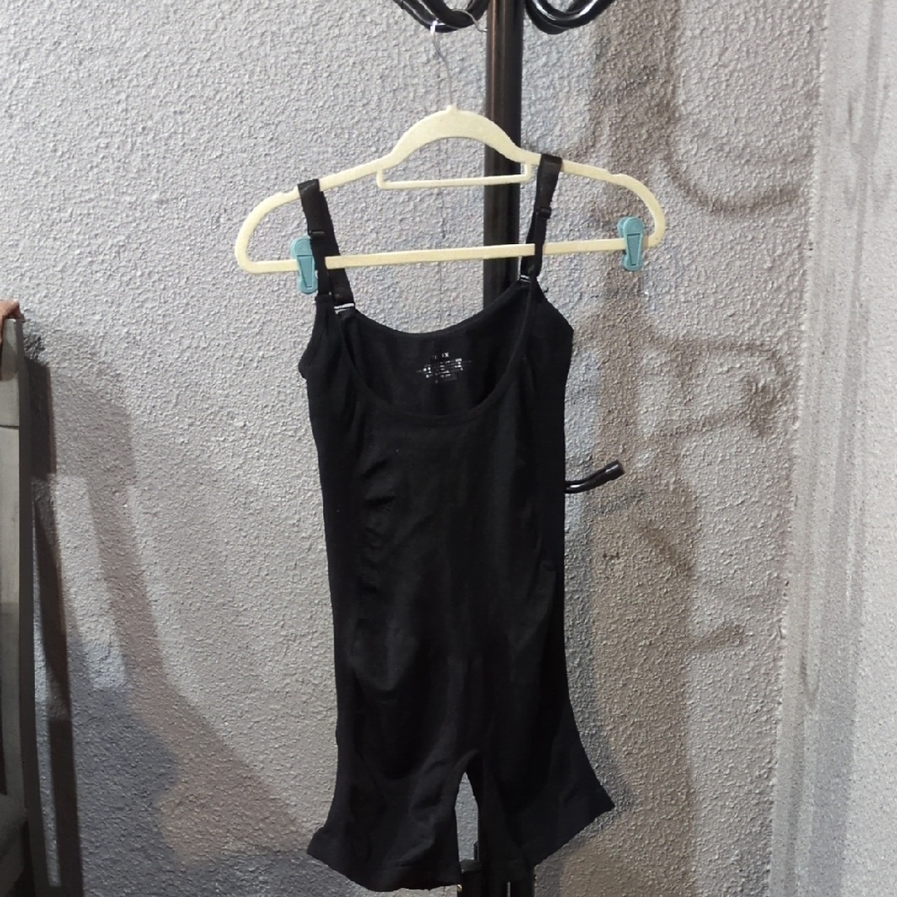 Black Sleeveless Shape wear